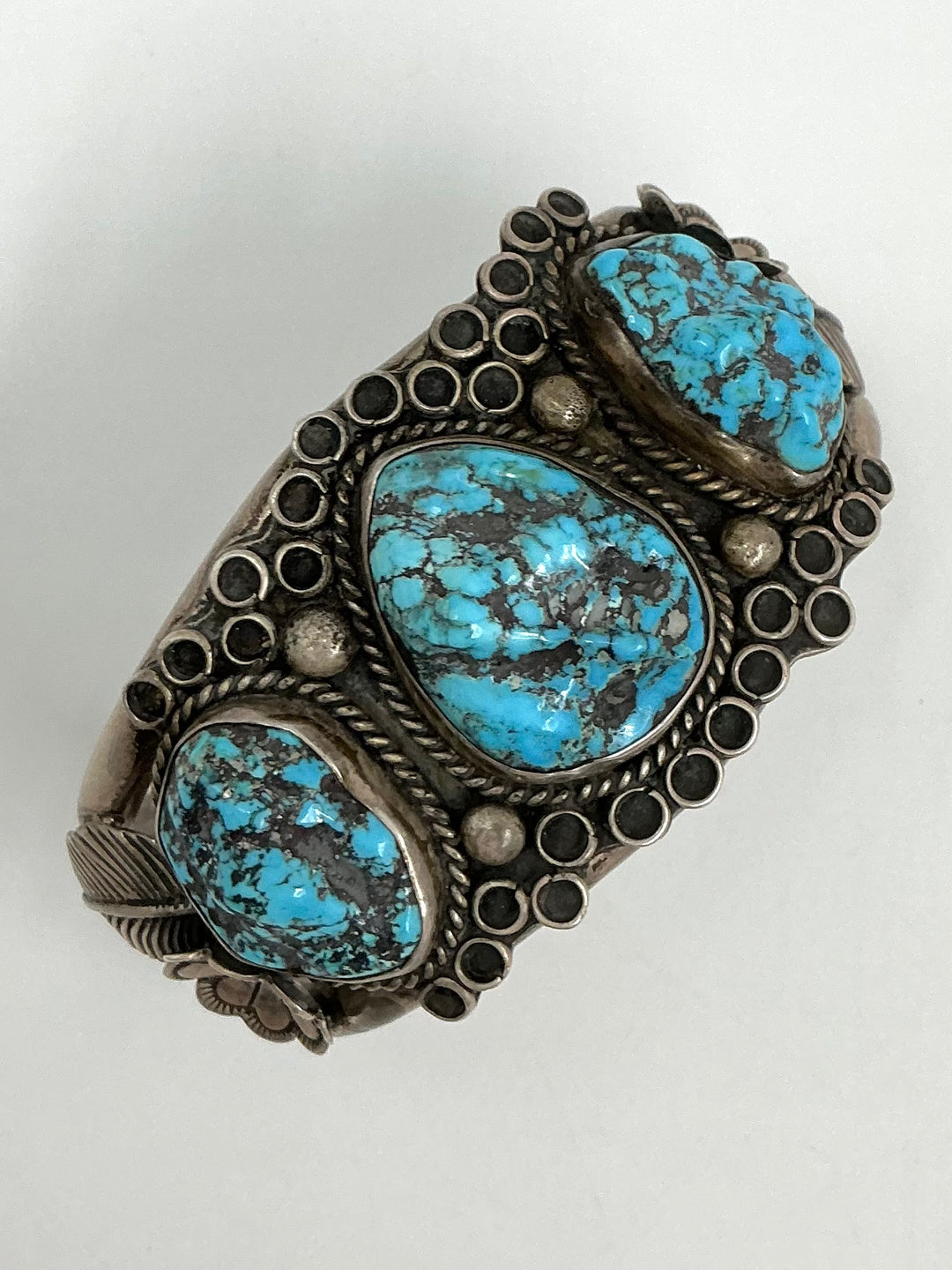 Navajo Vintage/Pawn Traditional Leaf Design Kingman Turquoise Cuff Bracelet