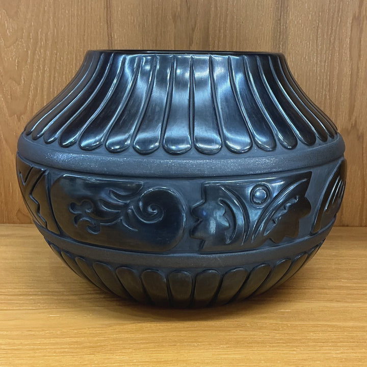 Rare Santa Clara Pot by Linda Tafoya Sanchez