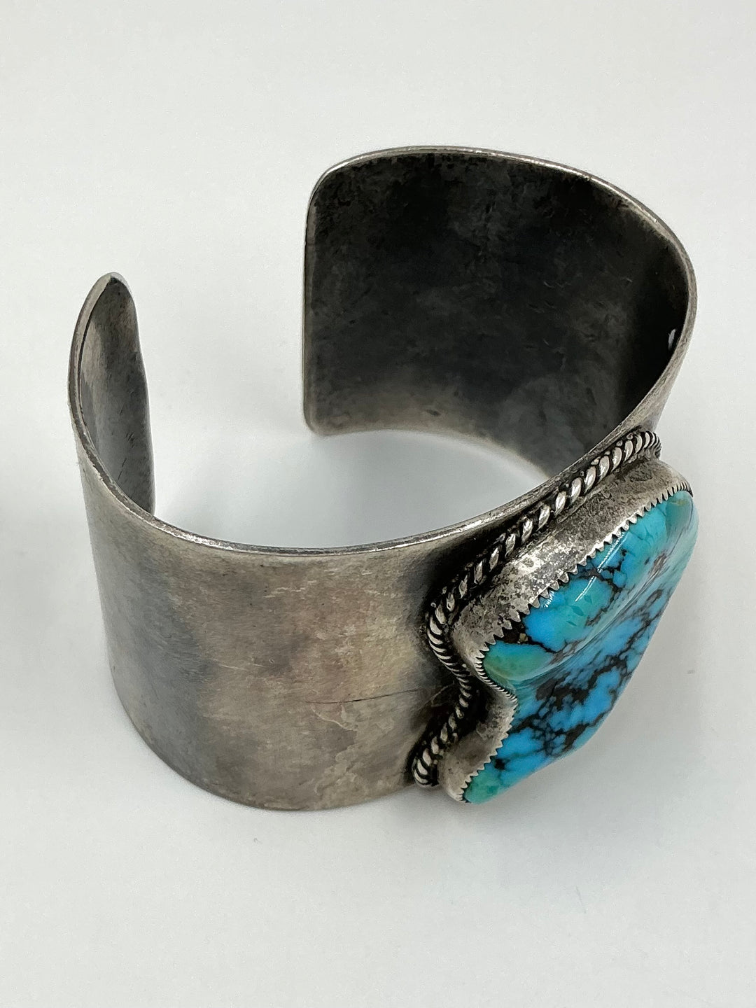 Navajo Large Stone Vintage/Pawn Kingman Turquoise Centerpiece Cuff Bracelet