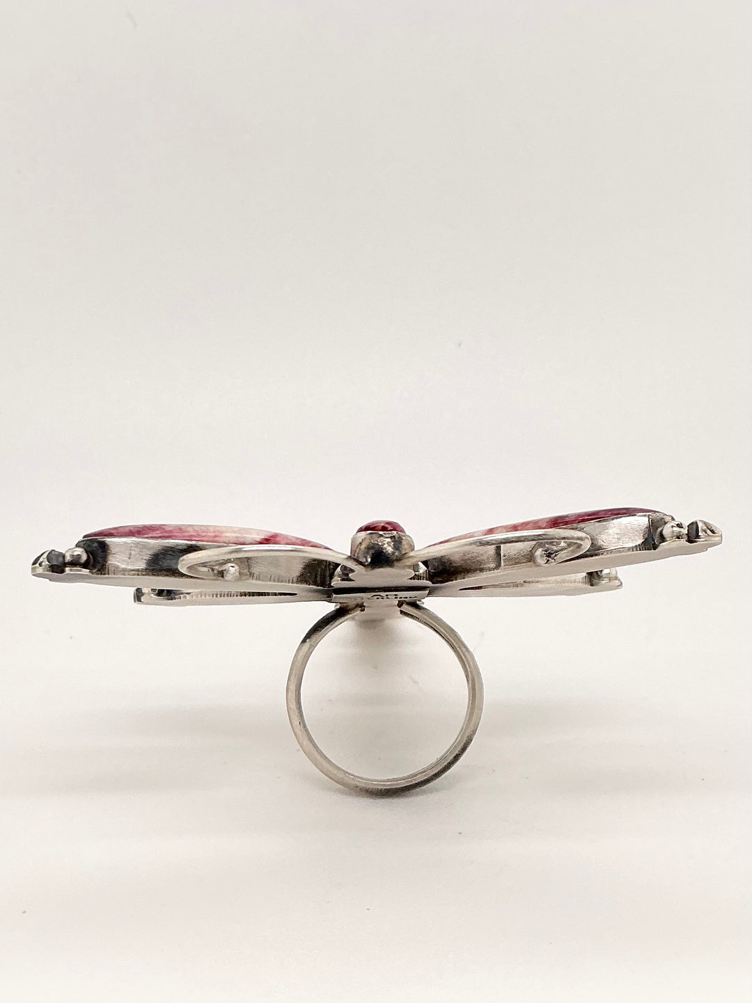 Purple Spiny Oyster Dragonfly Ring