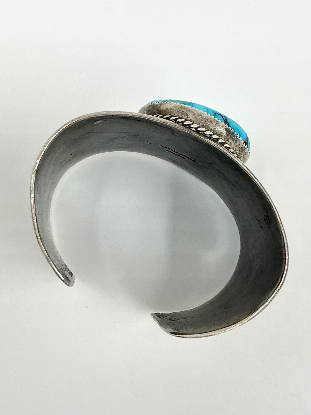 Navajo Large Stone Vintage/Pawn Kingman Turquoise Centerpiece Cuff Bracelet