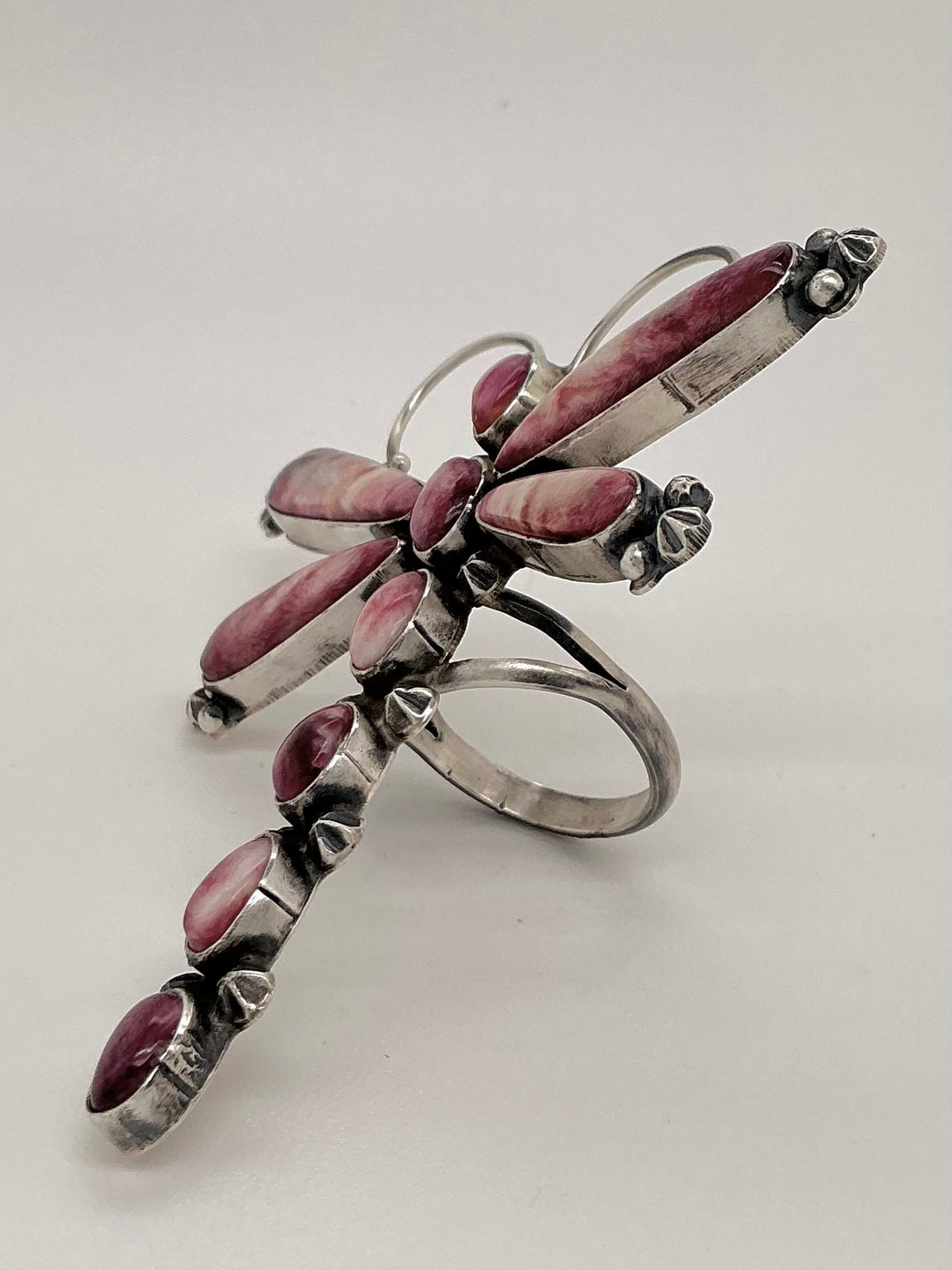 Purple Spiny Oyster Dragonfly Ring