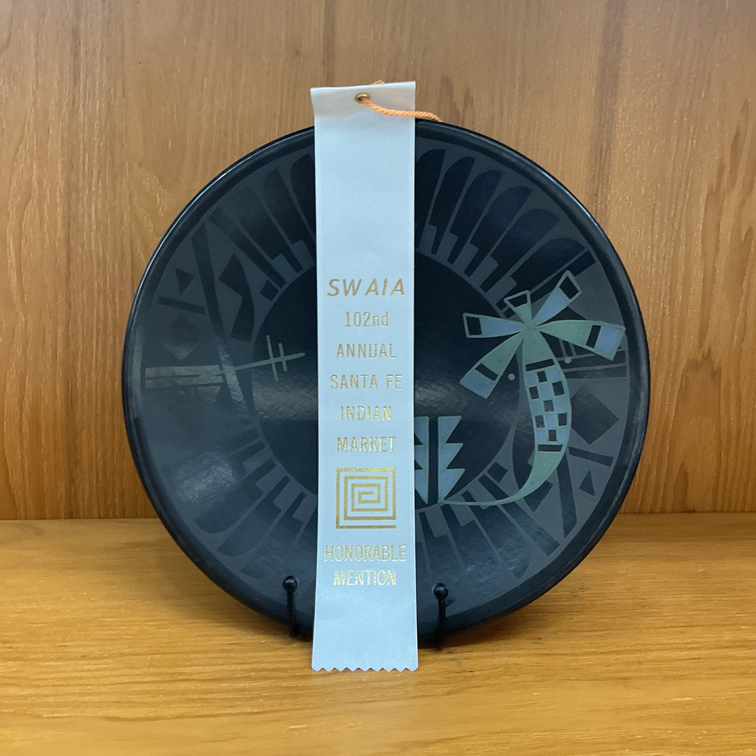 San Ildenfonso Honorable Mention Ribbon Winning Plate by Erik Fender
