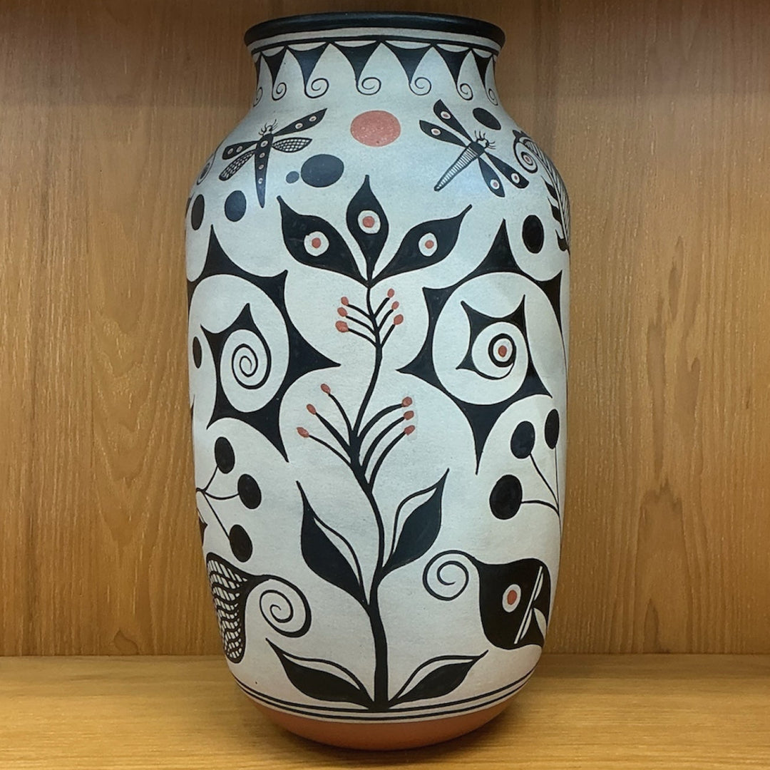 Thomas Tenorio Tall Flower Vase Kewa/Santo Domingo Pueblo