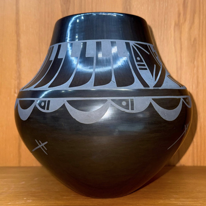 Erik Fender (Sunbird) Black Clay Feather Pot San Ildefonso Pueblo