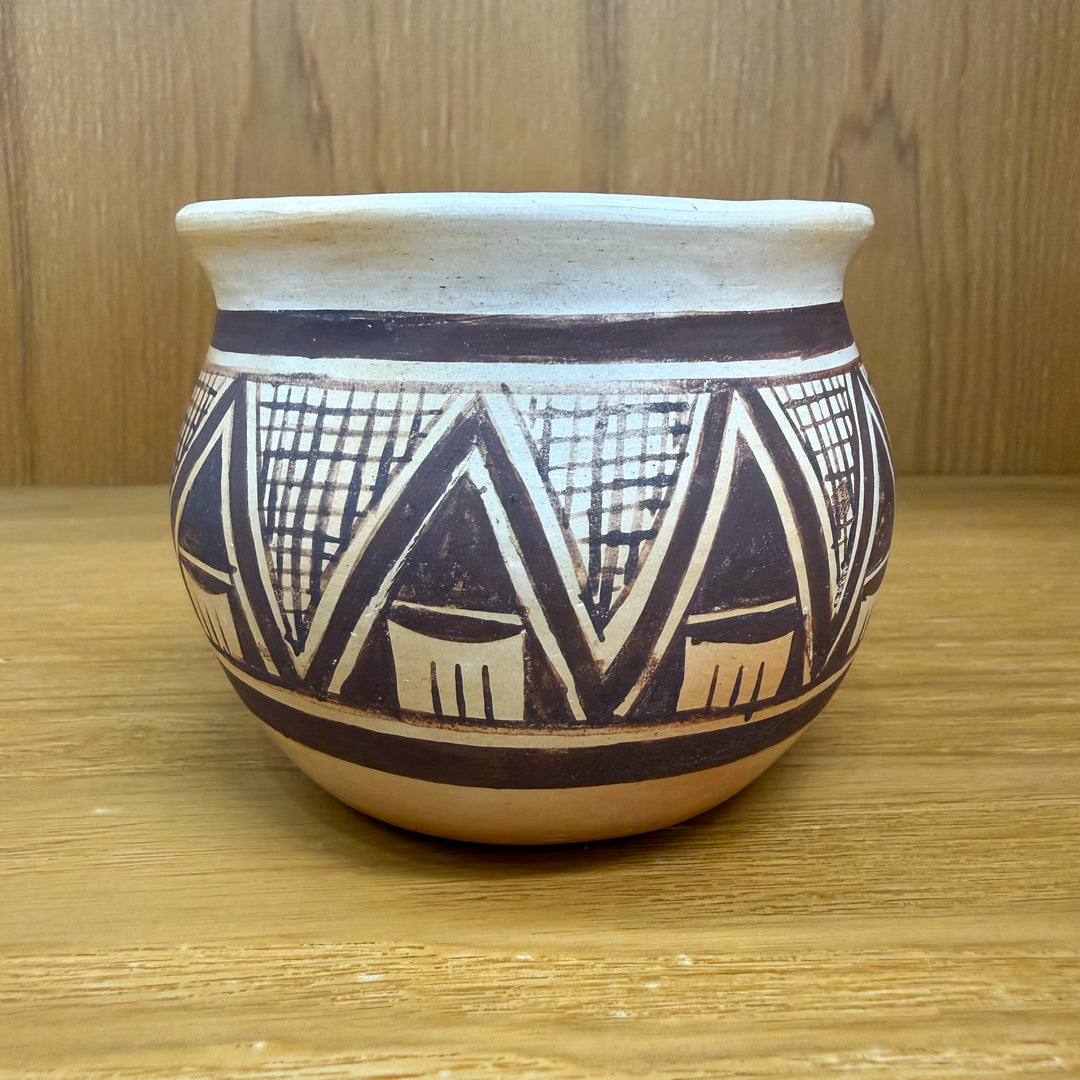Small Hopi Pot by Nellie Nampeyo