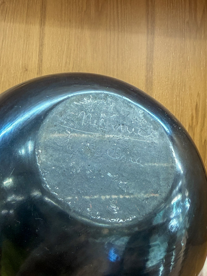 Minnie Vigil Eagle Feather Pot (1931-2024) Santa Clara Pueblo