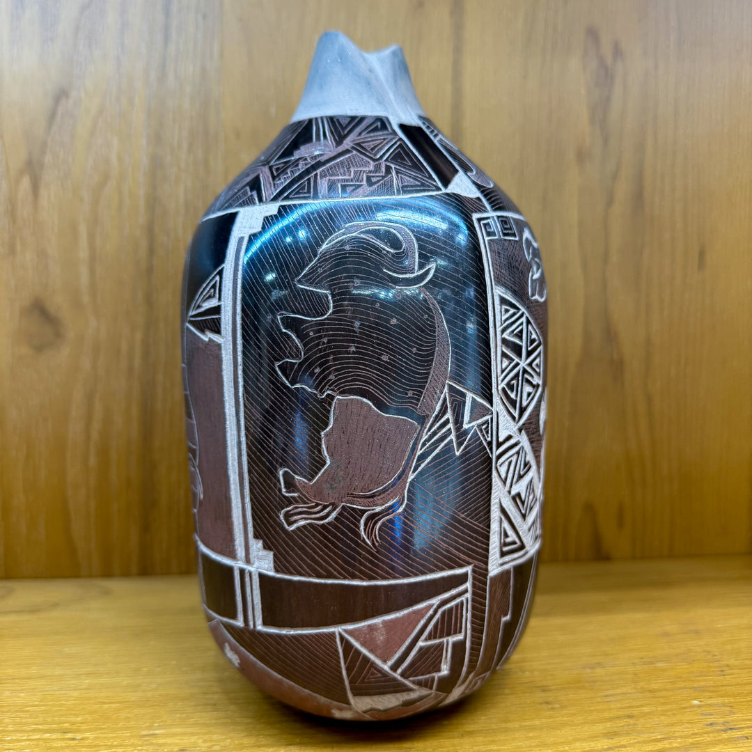 Bernice Naranjo Etched Buffalo Pot
