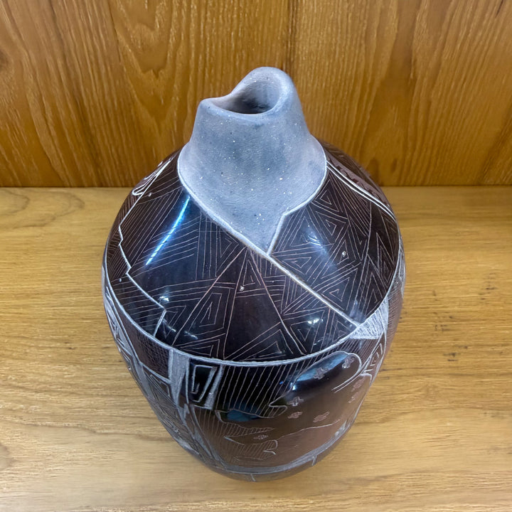 Bernice Naranjo Etched Buffalo Pot