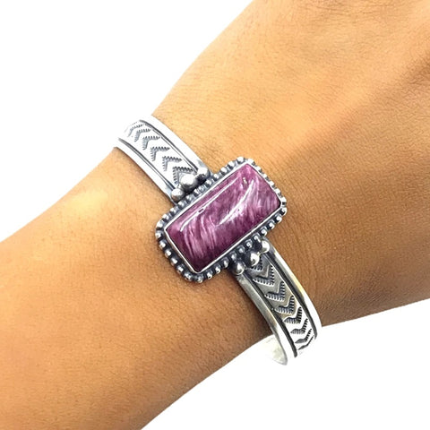 Image of Native American Bracelet - Navajo Purple Spiny Oyster Stamped Heavy-Gauge Sterling Silver Cuff Bracelet - Rick Enriquez - Native American