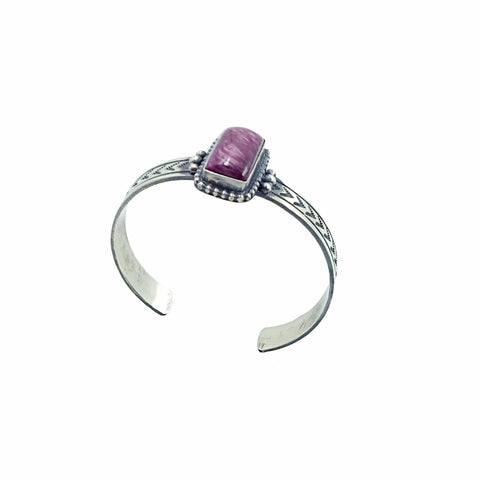 Image of Native American Bracelet - Navajo Purple Spiny Oyster Stamped Heavy-Gauge Sterling Silver Cuff Bracelet - Rick Enriquez - Native American