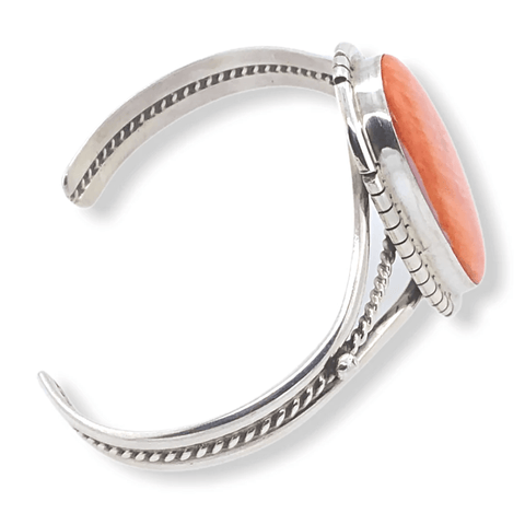 Image of Native American Bracelet - Navajo Spiny Oyster Bracelet With Silver Twist Embellishment - Samson Edsitty