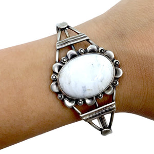 Native American Bracelet - Navajo White Buffalo Oval Sterling Silver Twist Wire Bracelet - Sheila Becenti - Native American