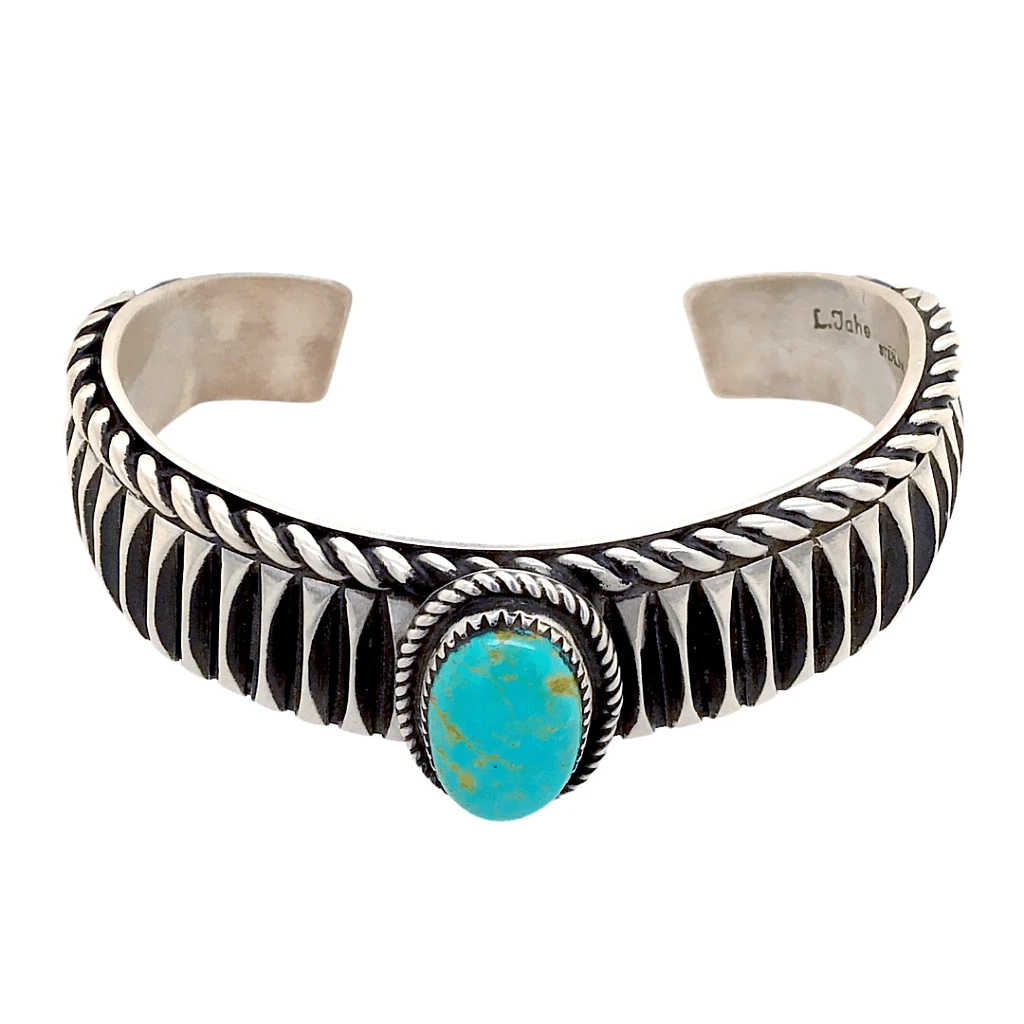 STUNNING Navajo turquoise and shops sterling silver bracelet