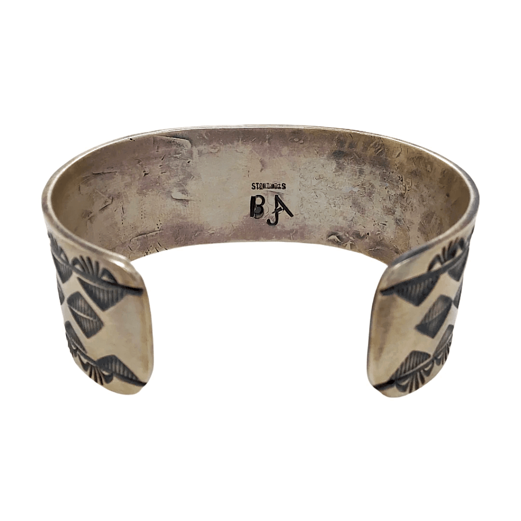 Beautiful Navajo Sterling Native American Jewelry Silver Repoussed Bangle Bracelet Beautiful Navajo Sterling Native American Jewelry Silver Repoussed Bangle Bracelet