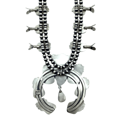 Image of Native American Necklaces & Pendants - Pawn Carico Lake  Sterling Silver Squash Blossom Necklace