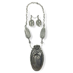 Native American Necklaces & Pendants - Thick Navajo Feather Necklace -Robert Shakey