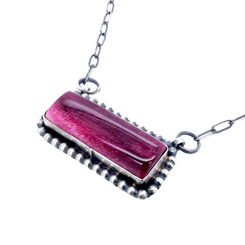 Image of Native American Pendants - Navajo Purple Spiny Oyster Sterling Silver Narrow Bar Necklace - Native American