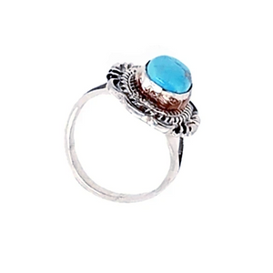 Native American Ring - Kingman Turquoise Ring With Twisted Silver Details